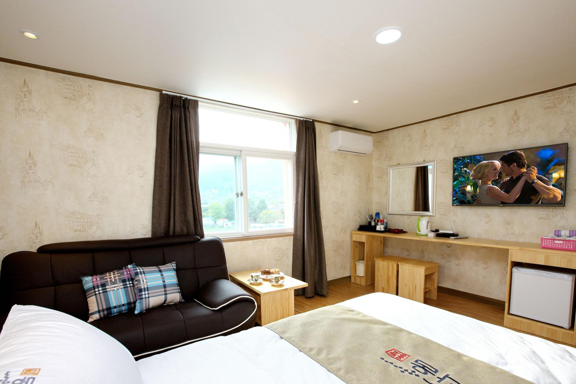 Traum Hotel & Condo Gapyeong Ngoại thất bức ảnh