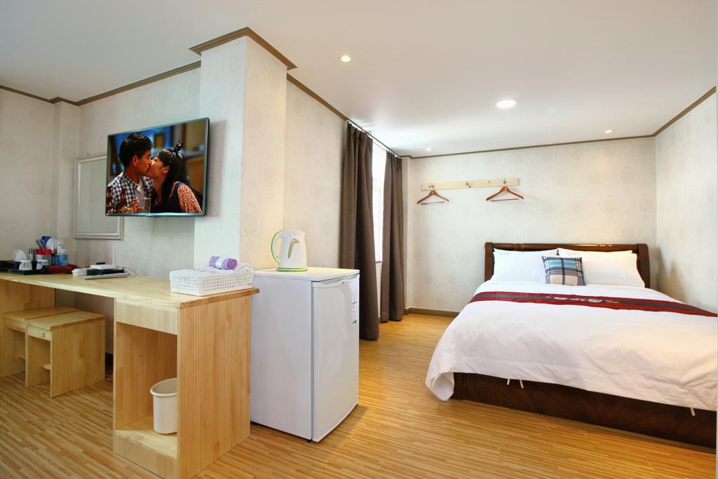 Traum Hotel & Condo Gapyeong Ngoại thất bức ảnh