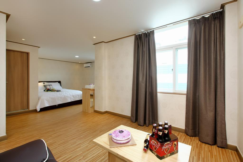 Traum Hotel & Condo Gapyeong Phòng bức ảnh