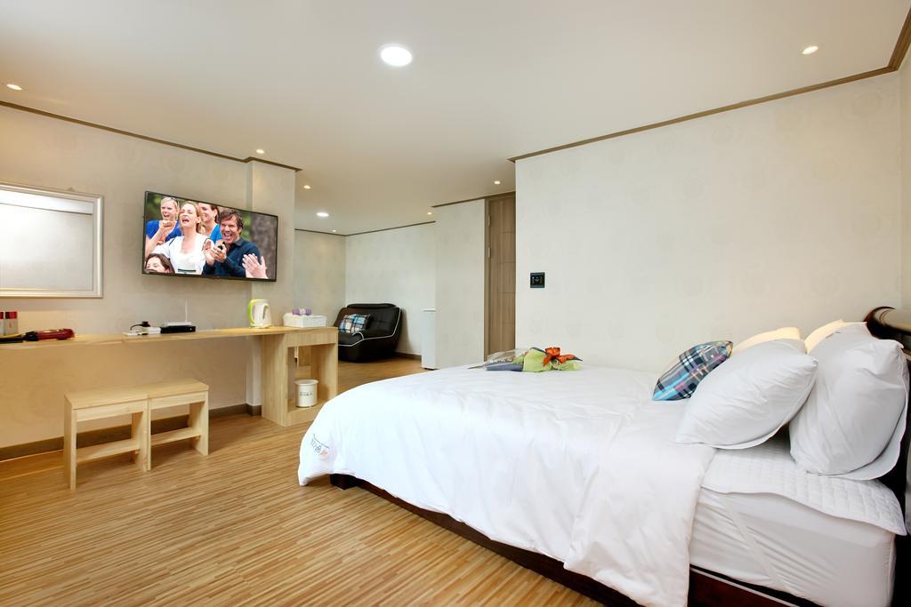 Traum Hotel & Condo Gapyeong Phòng bức ảnh