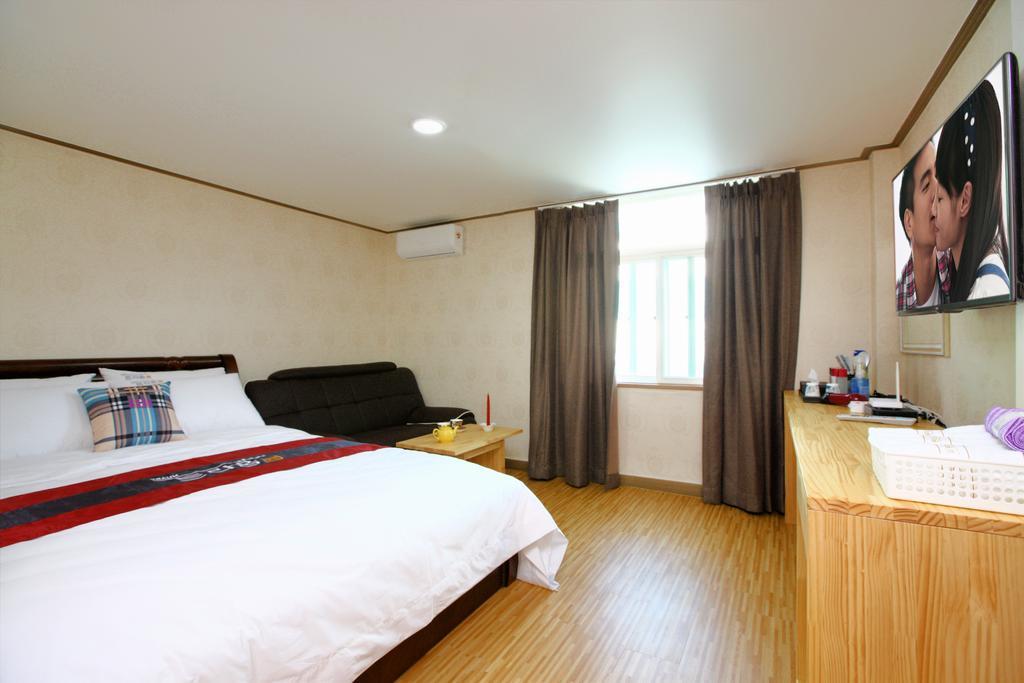 Traum Hotel & Condo Gapyeong Ngoại thất bức ảnh